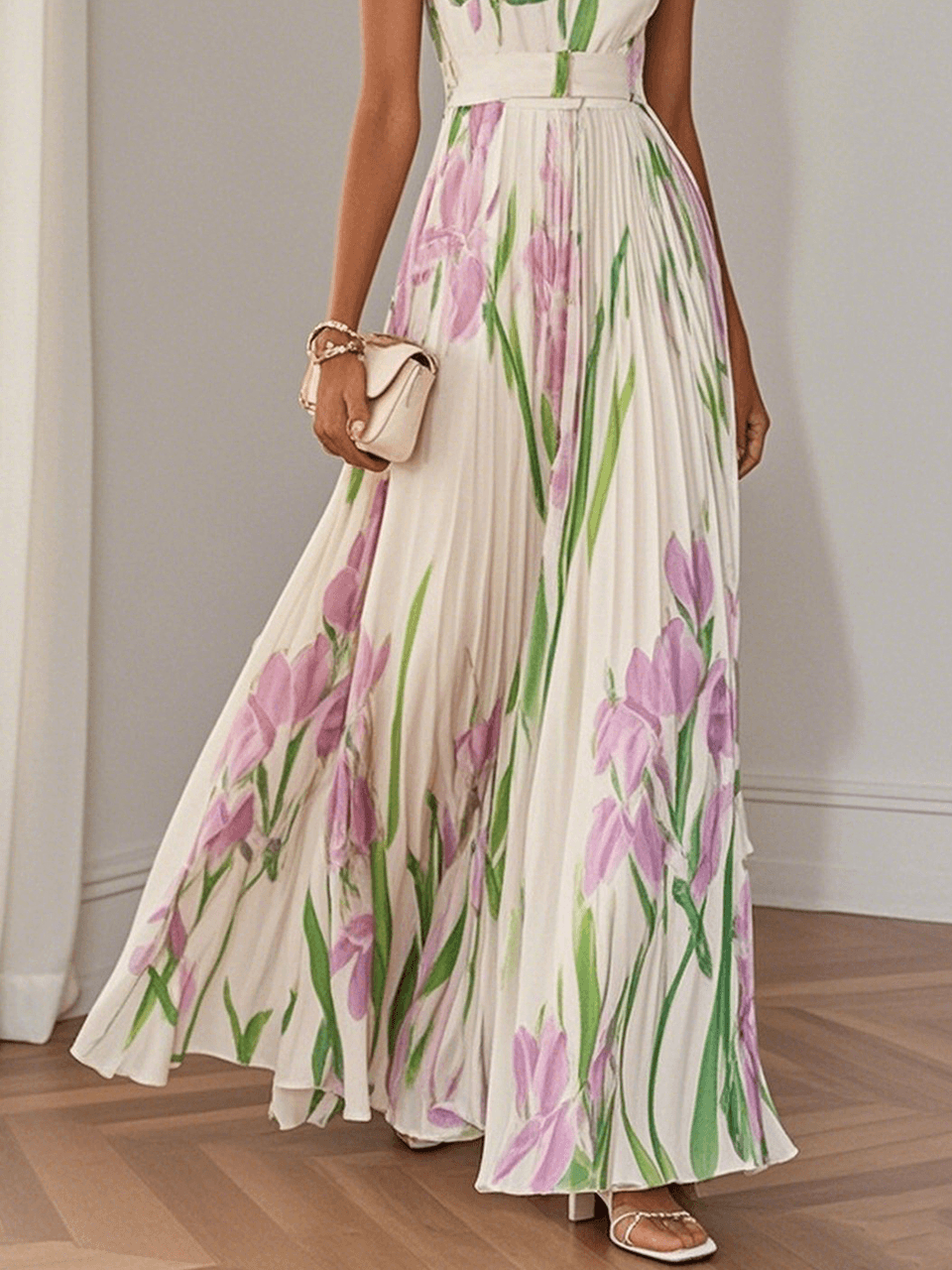 Maxi dress with pleated design and floral pattern sleeveless square neckline