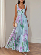 Maxi dress with pleated design and floral pattern sleeveless square neckline