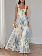 Maxi dress with pleated design and floral pattern sleeveless square neckline